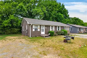 17 19 21 23 29 31 Hunter St, Thomasville, NC 27360 - Photo 33