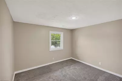 17, 19, 21, 23, 29, 31 Hunter Street, Thomasville, NC 27360 - Photo 9