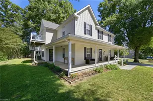 206 3rd Ave, Taylorsville, NC 28681 - Photo 5