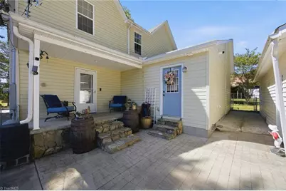 206 3rd Avenue, Taylorsville, NC 28681 - Photo 17