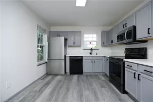 3001 Corinth Ln, Durham, NC 27704 - Photo 9