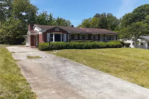 1546 Harvest Dr, Winston-Salem, NC 27101 - Photo 3