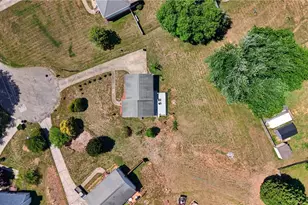 5378 Buxbury Ct, Walkertown, NC 27051 - Photo 17