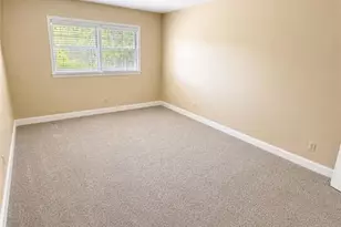 2804 Carriage Dr, Winston-Salem, NC 27106 - Photo 5