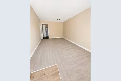 2804 Carriage Drive #E, Winston-Salem, NC 27106 - Photo 3