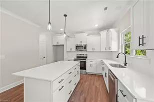 1920 Wild Rosewood Wy, Winston-Salem, NC 27103 - Photo 9