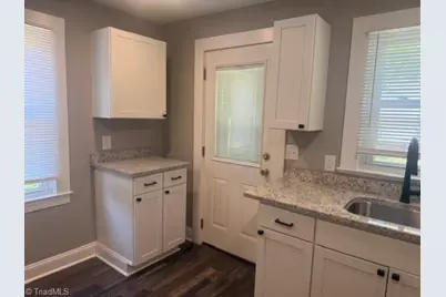 401 N 4th Avenue, Mayodan, NC 27027 - Photo 5