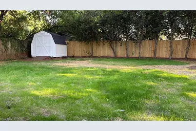 1109 Buckingham Road, Greensboro, NC 27408 - Photo 21