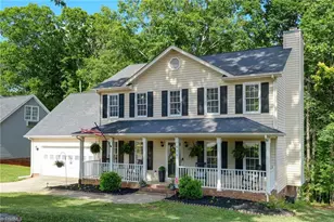 626 Creekridge Dr, Eden, NC 27288 - Photo 3
