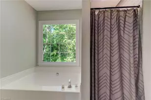 626 Creekridge Dr, Eden, NC 27288 - Photo 19