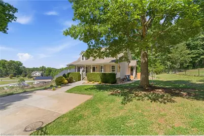 2586 Butterfly Trail, Randleman, NC 27317 - Photo 3
