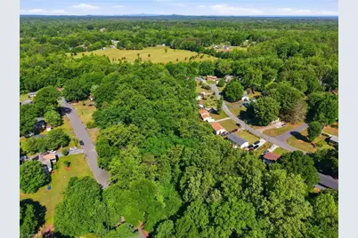 000 Sunset Drive, Eden, NC 27288 - Photo 3