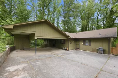 1021 Benjamin Parkway, Greensboro, NC 27408 - Photo 31