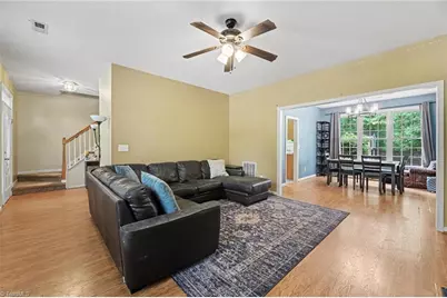 945 Biloxi Avenue, Kernersville, NC 27284 - Photo 3