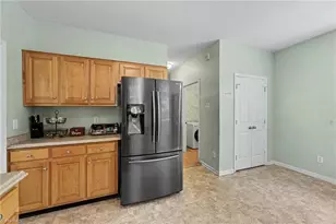 945 Biloxi Ave, Kernersville, NC 27284 - Photo 7