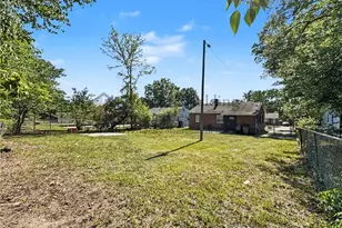 703 Abington Dr, Greensboro, NC 27401 - Photo 21