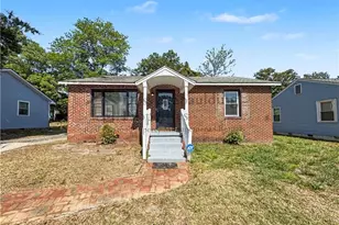703 Abington Dr, Greensboro, NC 27401 - Photo 1