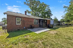 703 Abington Dr, Greensboro, NC 27401 - Photo 19