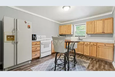 308 Bristol Street, Lexington, NC 27292 - Photo 9