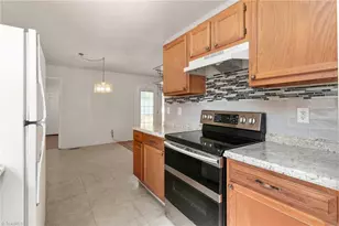 810 Arthur Ave, High Point, NC 27263 - Photo 15