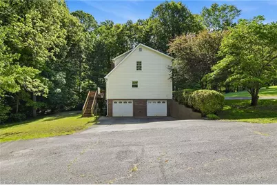 705 Luxbury Road, Winston-Salem, NC 27104 - Photo 37