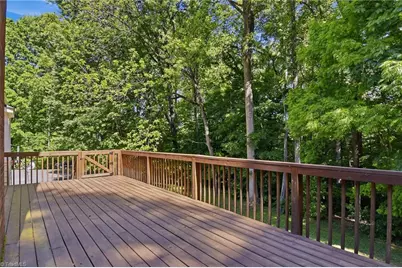 705 Luxbury Road, Winston-Salem, NC 27104 - Photo 7