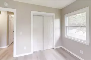 2401 Phoenix Dr, Greensboro, NC 27406 - Photo 19