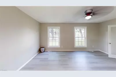 2401 Phoenix Drive, Greensboro, NC 27406 - Photo 5