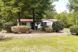 142 Hope Ln, Mocksville, NC 27028 - Photo 1