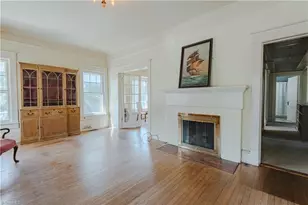 215 E 5th St, Burlington, NC 27215 - Photo 5
