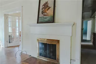215 E 5th St, Burlington, NC 27215 - Photo 7
