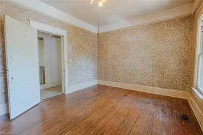 215 E Fifth Street, Burlington, NC 27215 - Photo 17