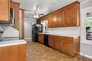 307 E Main St, Stoneville, NC 27048 - Photo 15