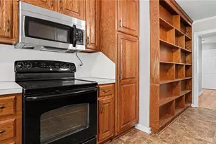 307 E Main St, Stoneville, NC 27048 - Photo 11
