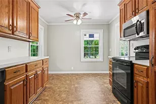 307 E Main St, Stoneville, NC 27048 - Photo 17