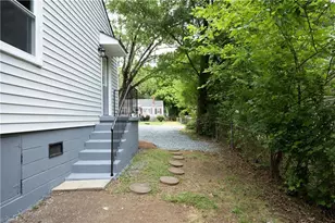 1312 Woodside Dr, Greensboro, NC 27405 - Photo 25