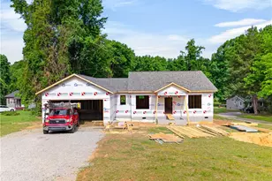 391 Needmore Rd, Carthage, NC 28327 - Photo 1