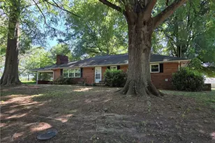 2975 Bellaire Cir, Walkertown, NC 27051 - Photo 3
