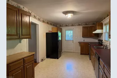 2975 Bellaire Circle, Walkertown, NC 27051 - Photo 9