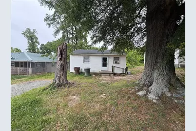 1015 Moody Street, Greensboro, NC 27401 - Photo 1