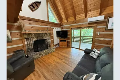 1105 Fall Creek Road, Purlear, NC 28665 - Photo 17