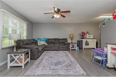 688 Shoreline Drive, Lexington, NC 27292 - Photo 3