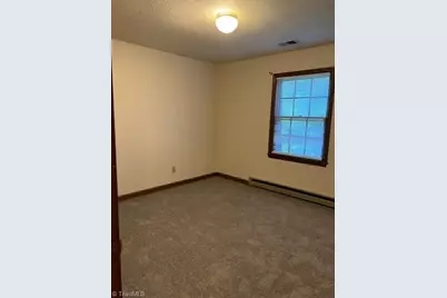 1002 Walnut Street, Reidsville, NC 27320 - Photo 7