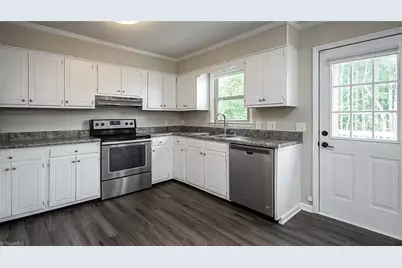 7257 Sleepy Hollow Drive, Archdale, NC 27263 - Photo 5