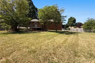 104 Linville Springs Rd, Kernersville, NC 27284 - Photo 15