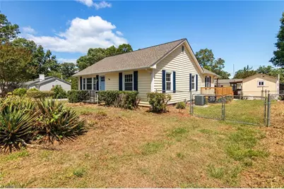 214 Moon Street, Thomasville, NC 27360 - Photo 3