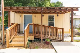 214 Moon St, Thomasville, NC 27360 - Photo 23