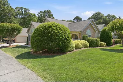4332 Grassy Moss Drive, Greensboro, NC 27409 - Photo 25
