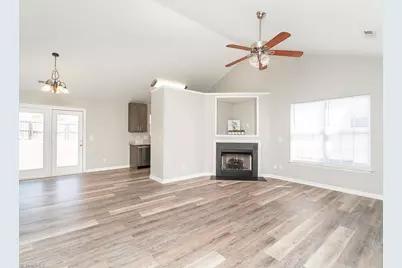 513 Brassfield Drive, Burlington, NC 27217 - Photo 3