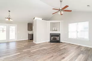 513 Brassfield Dr, Burlington, NC 27217 - Photo 3